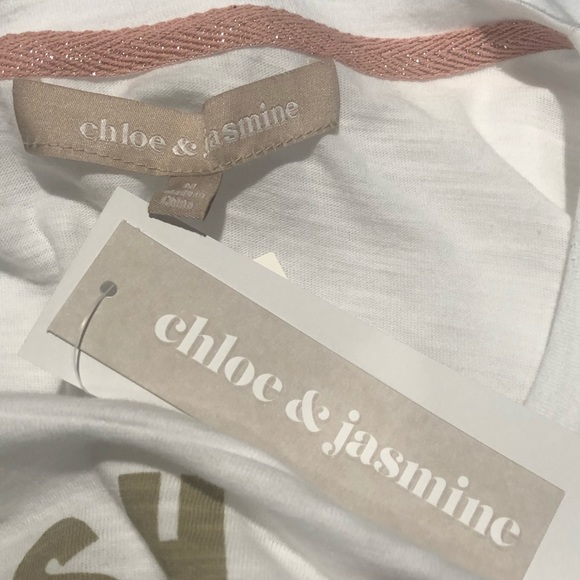 NWT Chloe & Jasmine shortsleeved vintage vibe graphic white T-shirt size large - Picture 5 of 8